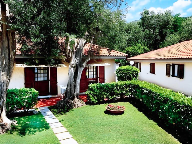 Bungalow with pool, terrace & yard in Vico Equense