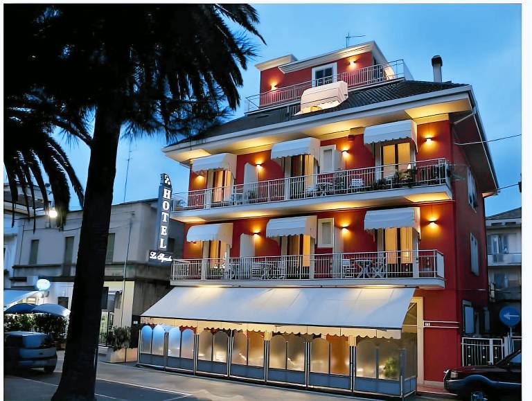 Hotel lo Squalo in Grottammare