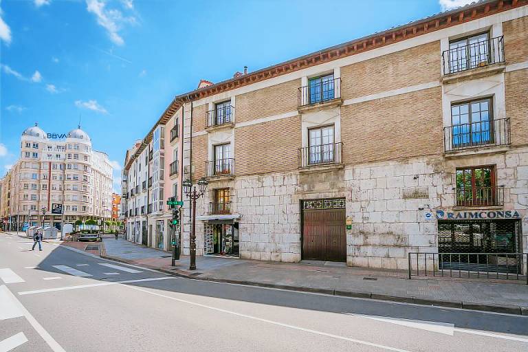 Apartment 'Centro Burgos Real Consulado' with Balcony and Wi-Fi — photo 2