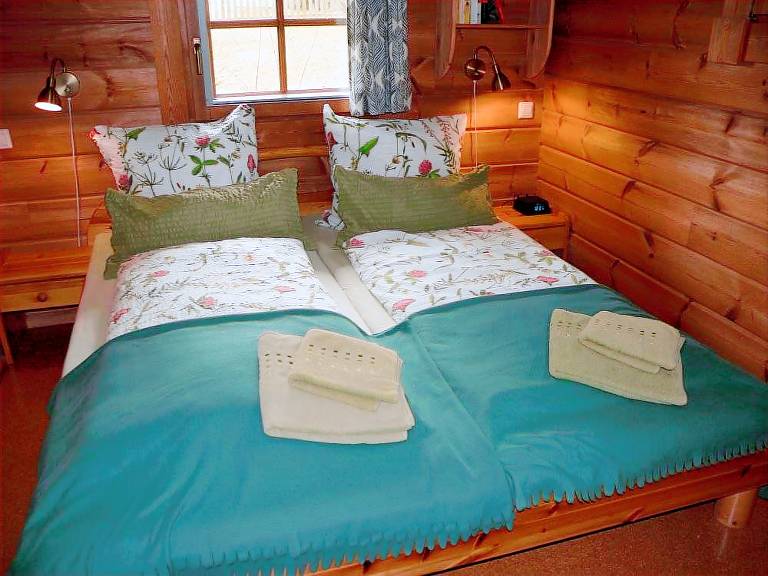 Child-friendly pleasant vacation home with pool, patio & barbeque | Garden view | Pet-friendly — photo 5