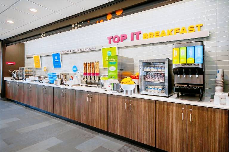Tru by Hilton Merrillville — photo 5