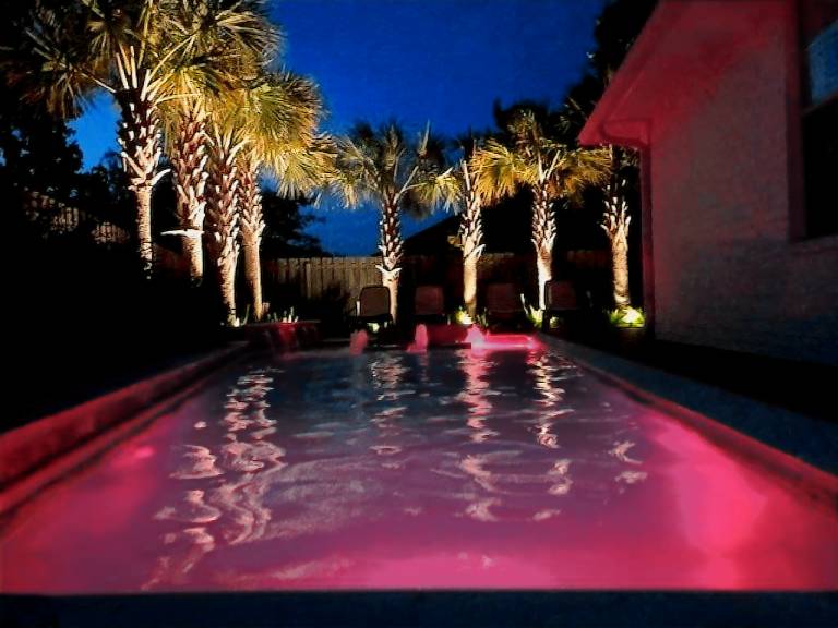 Beautiful Pet Friendly home, minutes from beach, private pool, golf cart avail! in Miramar, FL