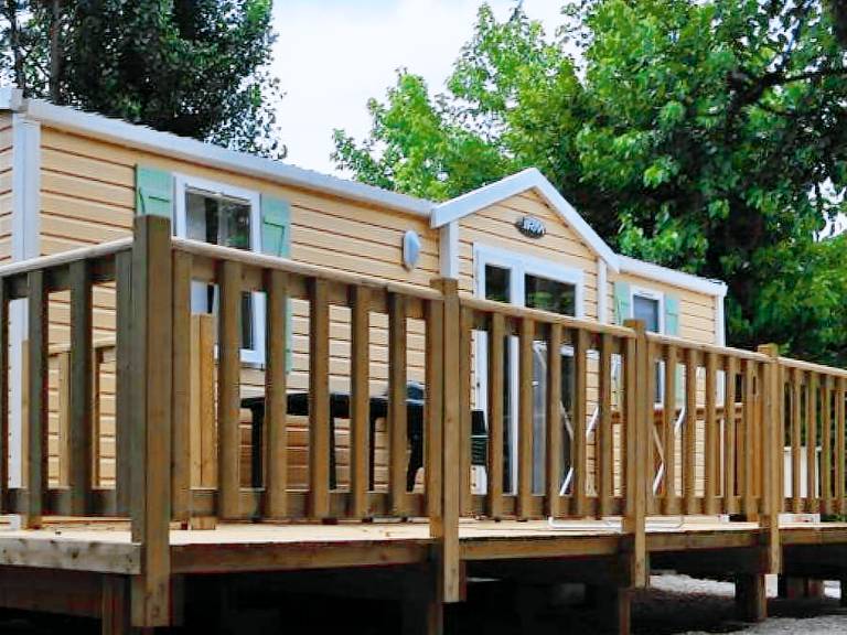 Mobile home with patio — photo 5
