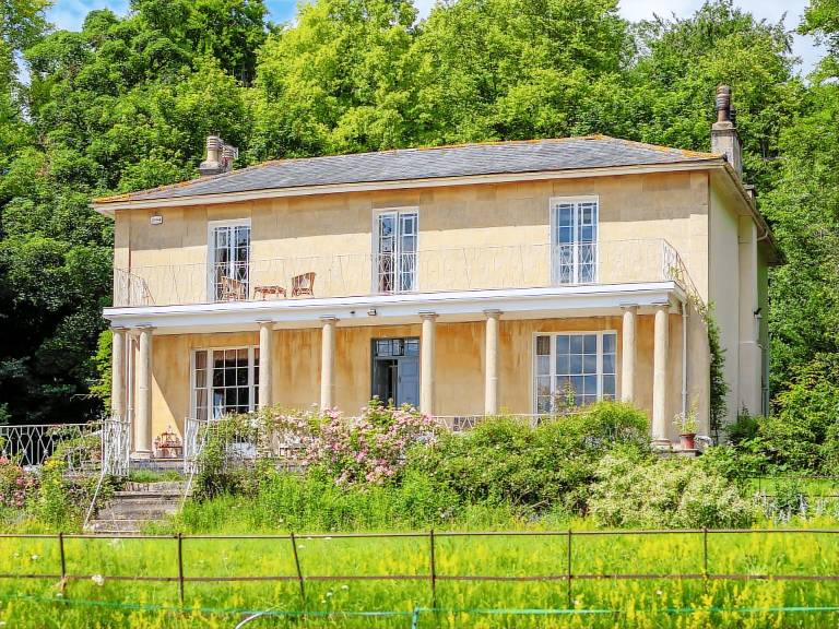 Cottage  Amesbury