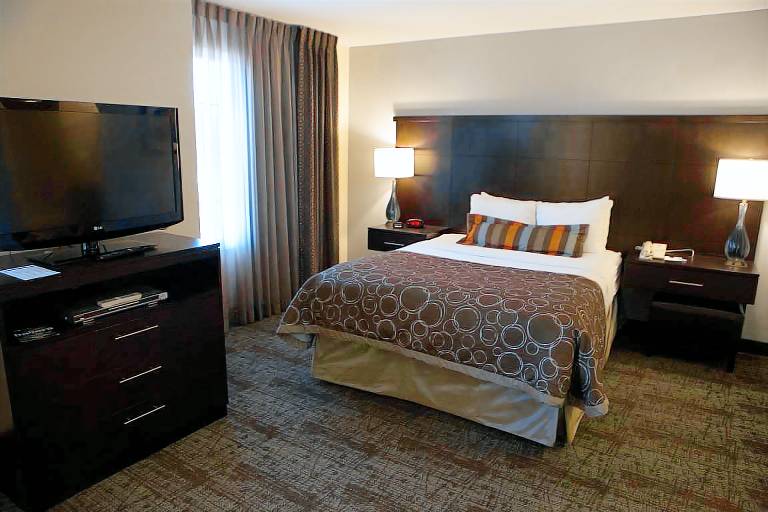 Children-friendly condo with grill & pool | Pet-friendly — photo 4