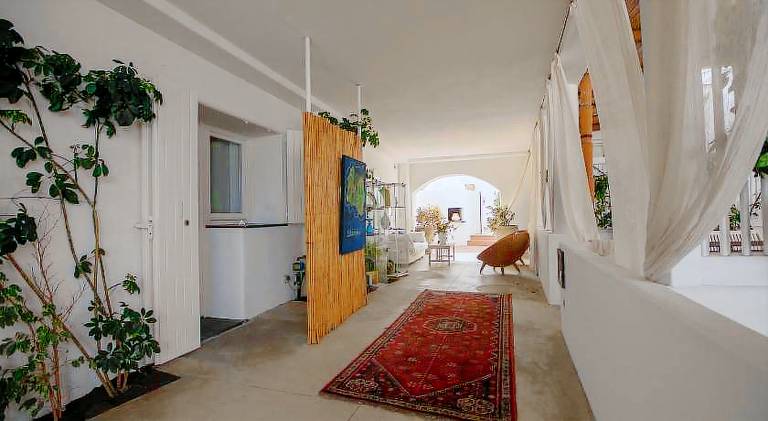 Serviced apartment with yard, pool & patio | Next to the beach | Pets allowed — photo 3