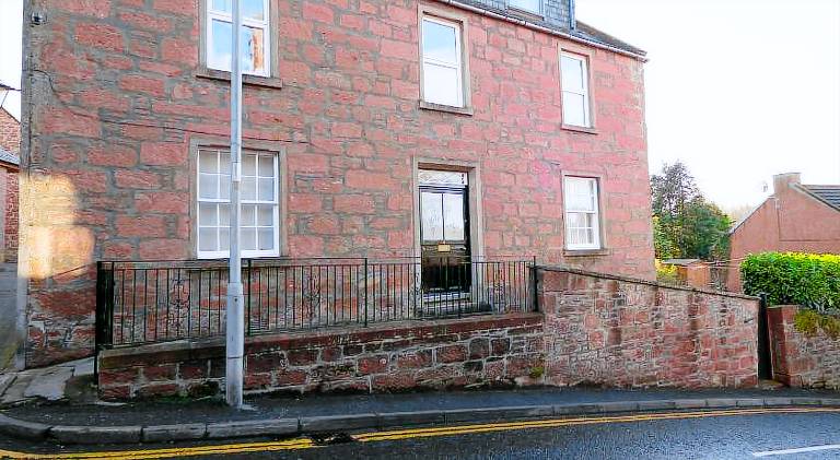 House | Pets are welcome in Kirriemuir