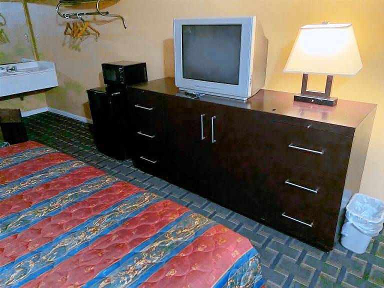 Stay Express Inn & Suites - Demopolis — photo 5