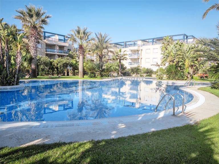 Child-friendly ample holiday apartment with yard, pool & terrace | Beach view | Close to the beach | Pet-friendly — photo 3