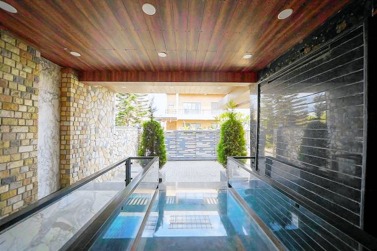 Jal Room-1BR Basement Pool &Jacuzzi By Sundowner — photo 2