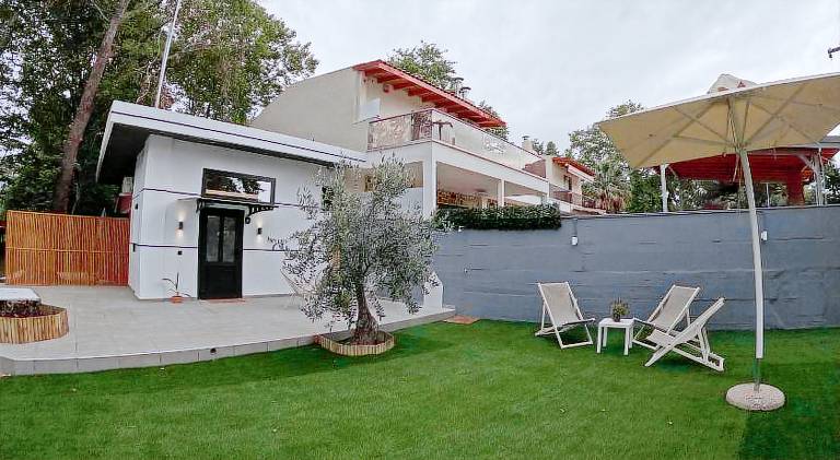 Nice house with patio & yard | Close to the beach | Dogs allowed in Kavala