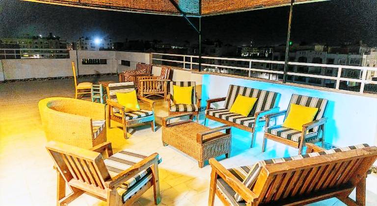 Holiday apartment with patio — photo 4