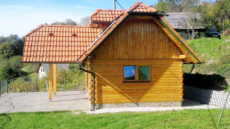 hiša  Šmarješke Toplice