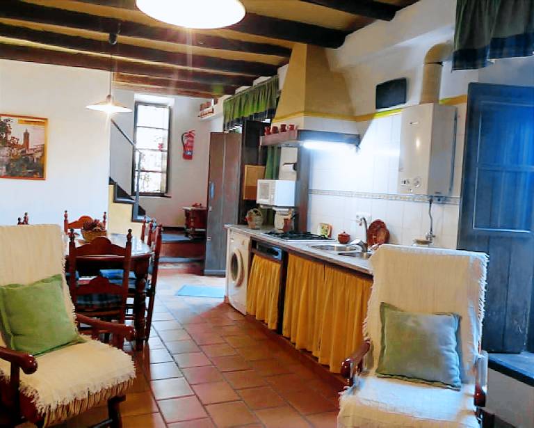 Casa Castaño del Robledo