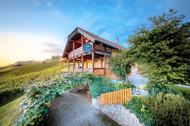 Ferienhaus  Čanje