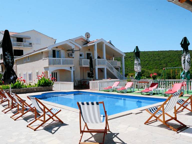 Ferienwohnung  Bigova