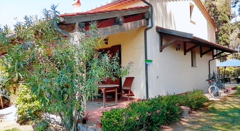 Basement apartment in holiday home — photo 3
