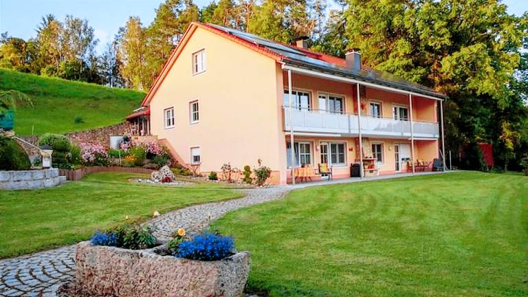Ferienwohnung  Wüstenstein