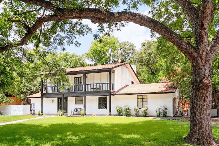 House  Cliff Over Lake Austin