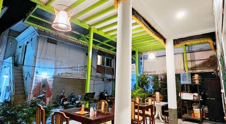 Little Green House — photo 3