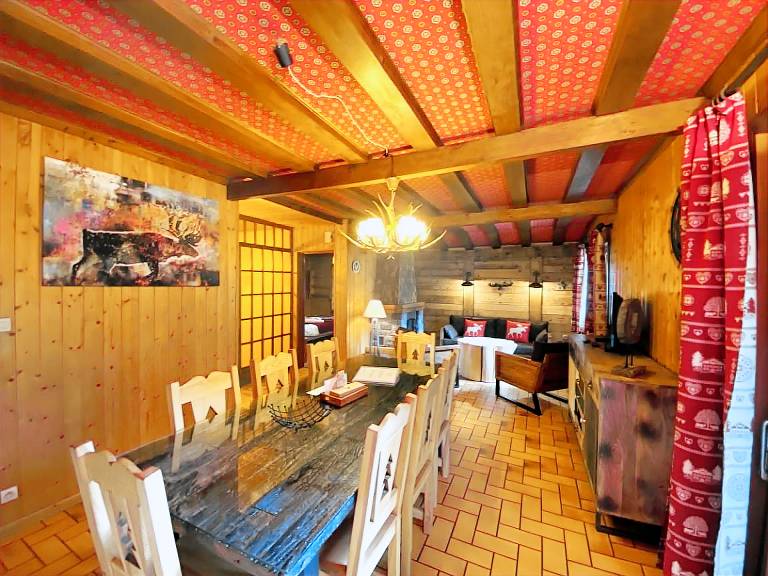 LE TRAPPEUR Chalet en bois vue montagne — photo 5
