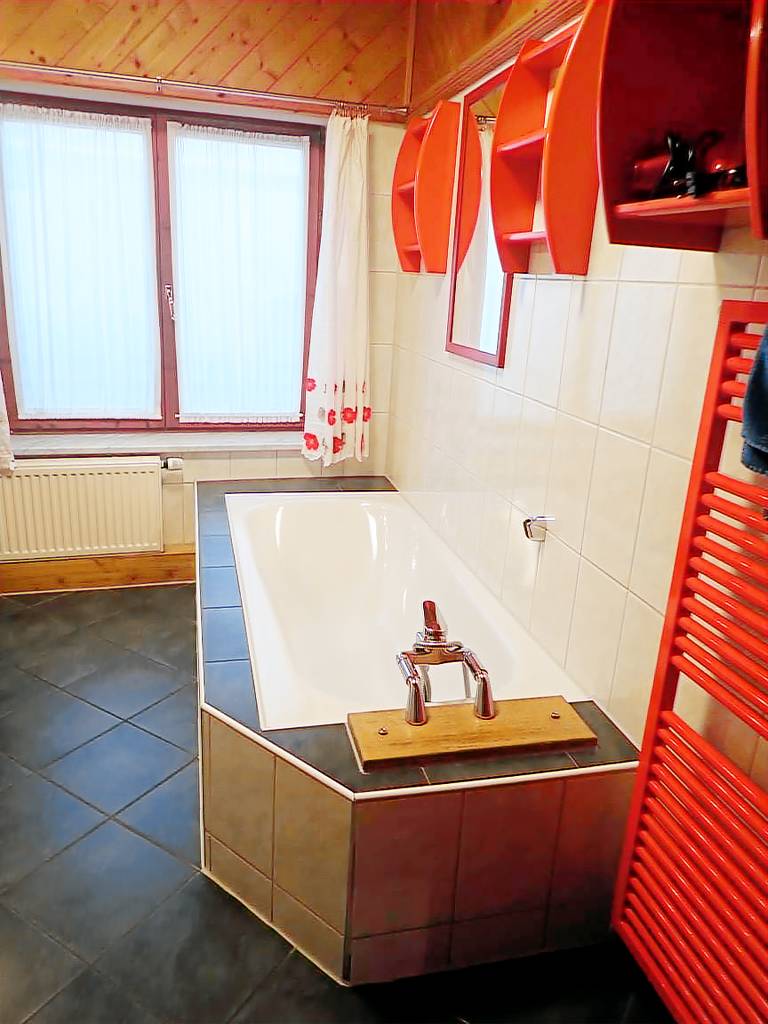 Holiday apartment with 2 rooms for 5 persons — photo 4