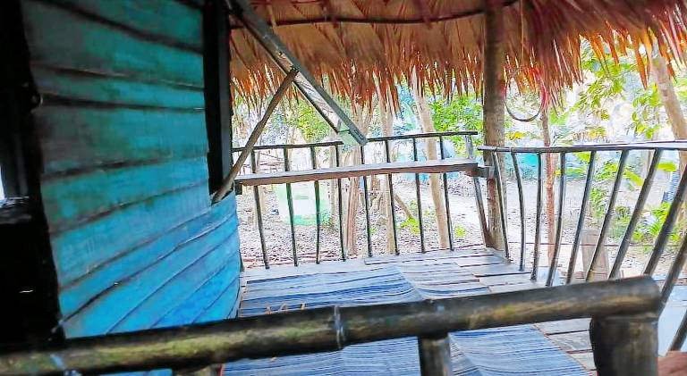 Black sand Gypsea Home Little Bay Kohchang Ranong — photo 3