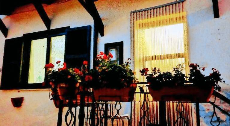 House with 2 rooms for 4 persons — photo 3