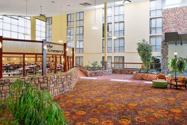 Ramada Plaza by Wyndham Sheridan Hotel & Convention Center — photo 5