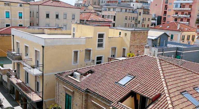 Charming rental apartment with jacuzzi | Close to the beach | Pets allowed — photo 4