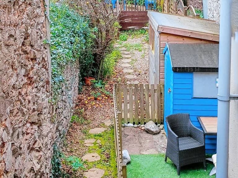 Children-friendly nice cottage with yard | Pets are welcome — photo 2