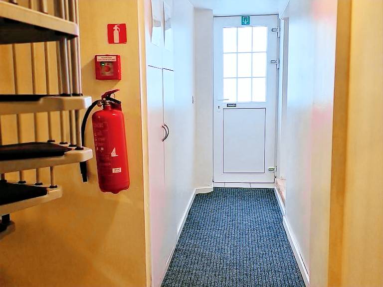 Fully equipped nice vacation home with patio | Pets allowed — photo 3
