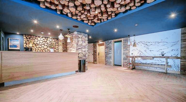 Serviced apartment with sauna, hot tub & pool | Ski nearby | Dogs allowed — photo 5