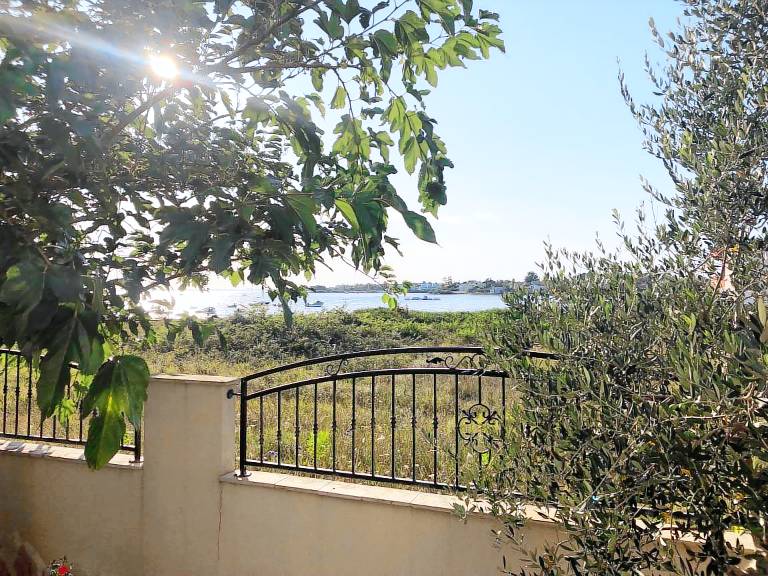 House with yard, BBQ & terrace — photo 4