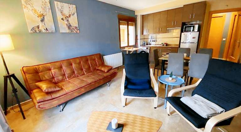 Rental apartment with 2 rooms for 7 persons in Teruel