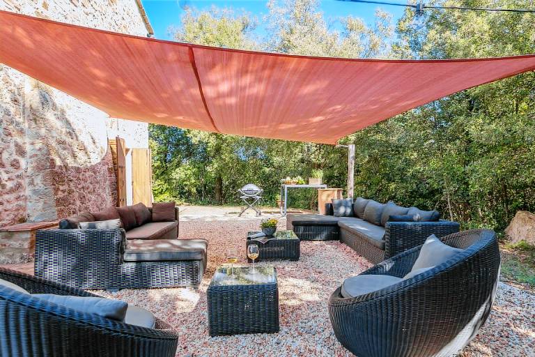 Villa with barbeque, terrace & private pool — photo 3