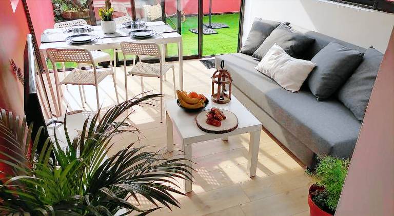 Holiday apartment with patio — photo 2