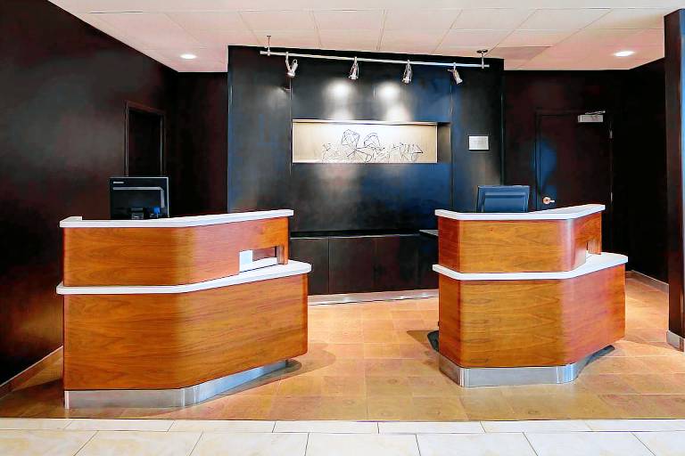 Courtyard by Marriott Omaha Downtown/Old Market Area — photo 4
