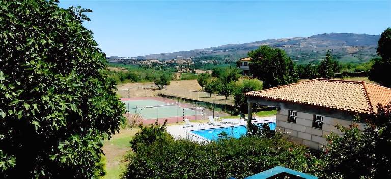 Ferienhaus in Mesquitela, Juncais, Vila Ruiva e Vila Soeiro do Chão f&uuml;r max. 17 Personen am Atlantik