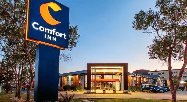 Comfort Inn Airport — photo 2