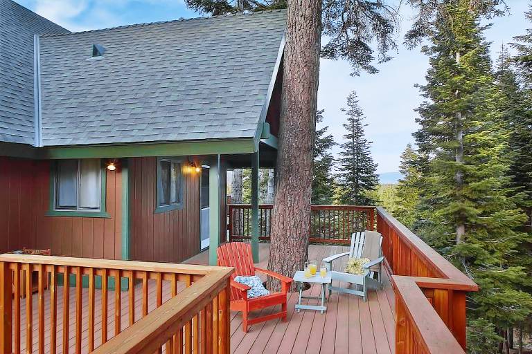 House Donner Lake