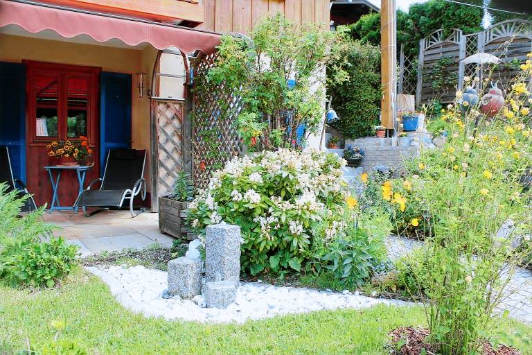 Fully equipped apartment with terrace & yard | Mountain view | Good for workation | Dogs allowed — photo 3