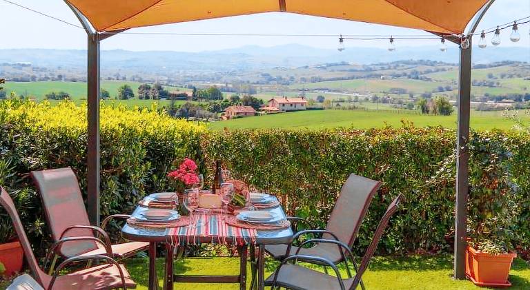 Apartment with 2 rooms for 5 persons in Pesaro