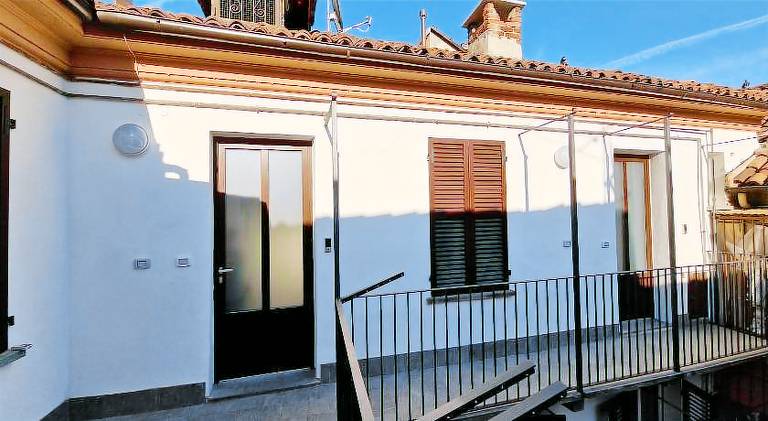 Rental apartment with terrace — photo 5