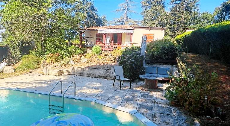 Nice tent with pool | Pets are welcome — photo 3