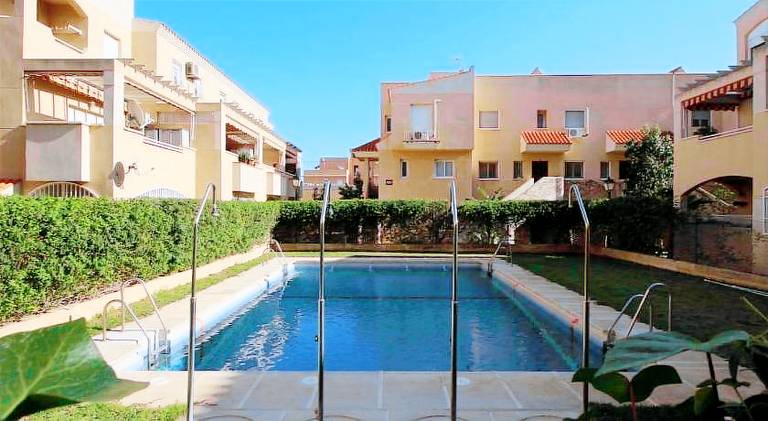 Beautiful holiday apartment with terrace, private pool & garden | Pets allowed — photo 3
