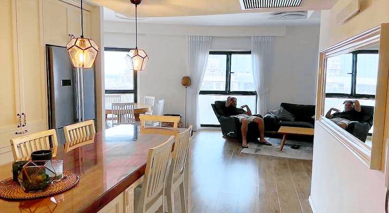 Seaside Court Retreat By IsrApart in Tel Aviv