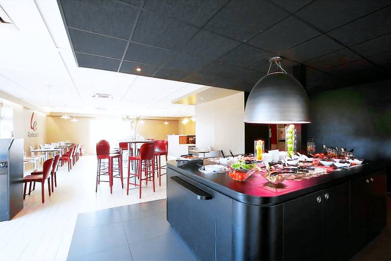 Hotel Campanile Montargis - Amily — photo 2