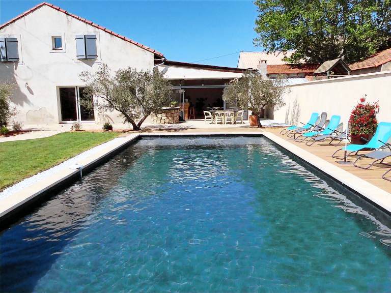 Fully equipped vacation home with garden & barbeque | Pet-friendly — photo 4