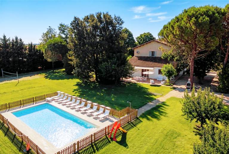 Child-friendly nice villa with yard, hot tub & barbeque | Garden view | Dogs allowed in Ravenna